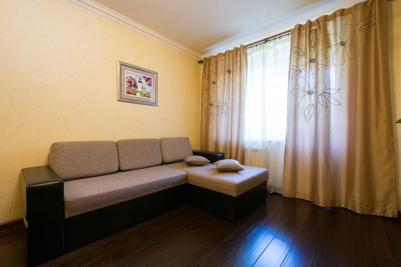 Nadezhda In Touristic Area, On The Dostyk Avenue 89 Apartment