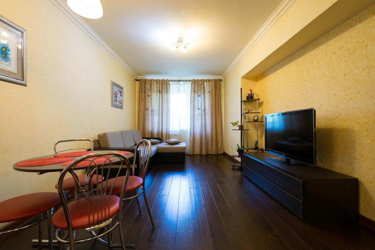 Nadezhda In Touristic Area, On The Dostyk Avenue 89 * Almaty