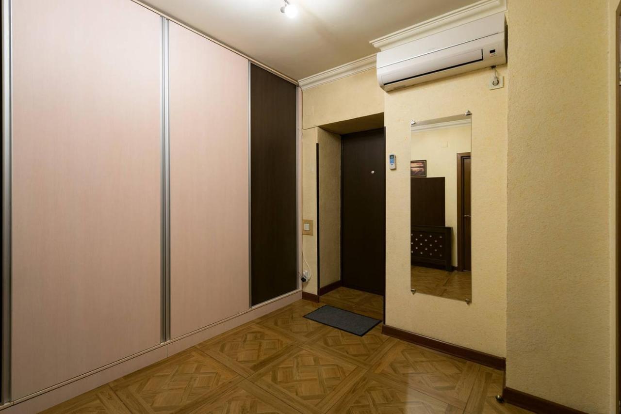 Nadezhda In Touristic Area, On The Dostyk Avenue 89 * Almaty